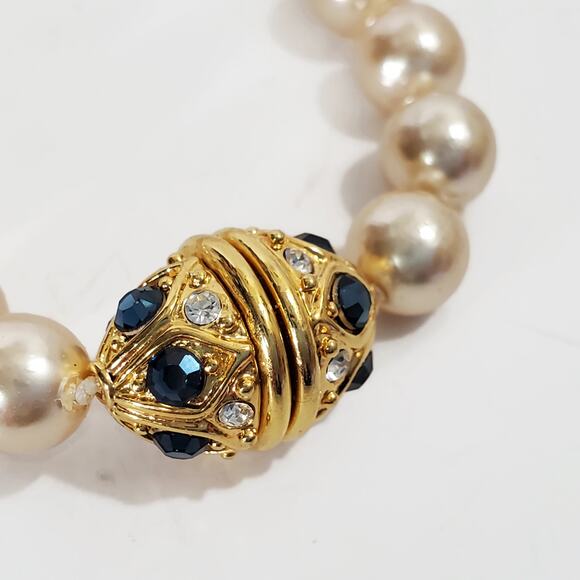 Vintage Nolan Miller Champagne Faux Pearl Necklace With Screw Clasp 36 in. - Picture 3 of 8